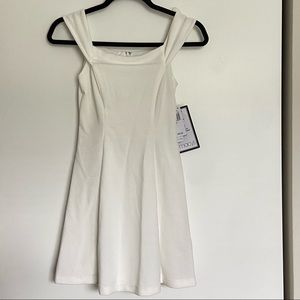 Teeze Me Fit & Flare Juniors Sleeveless Mini Dress White Size 0